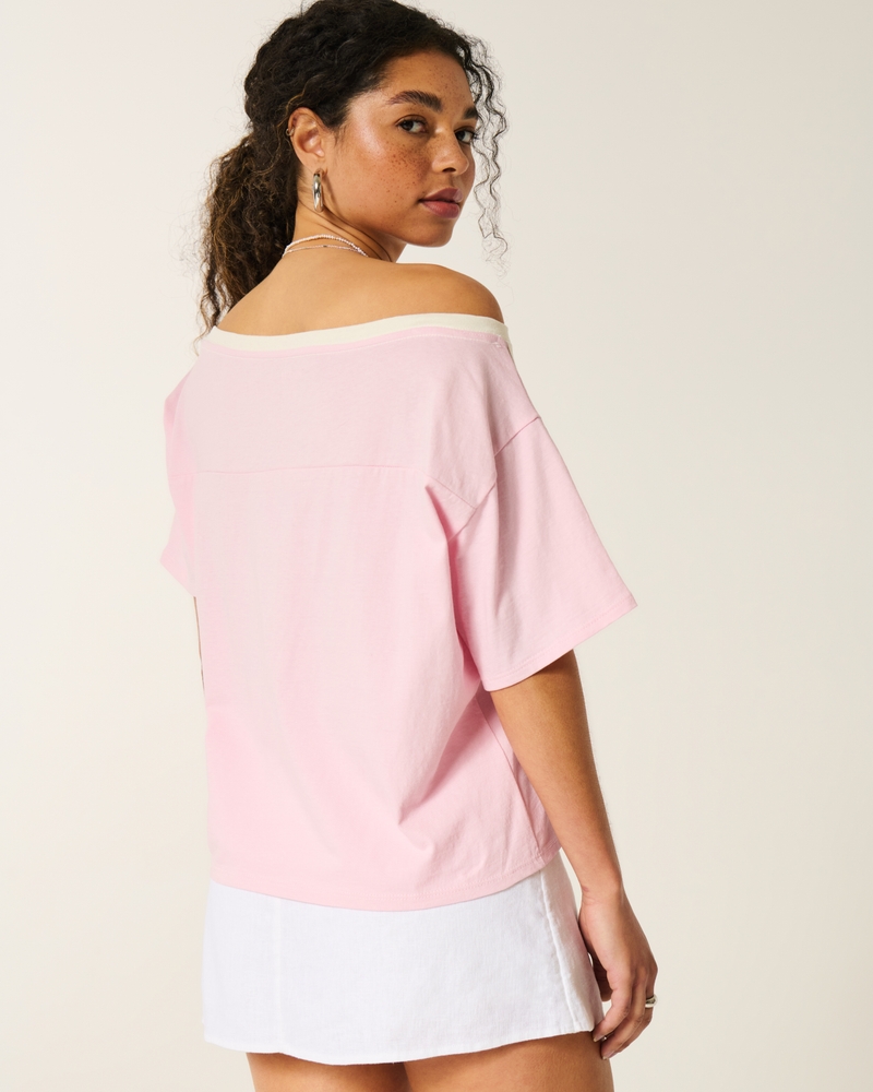 Överdimensionerad t-shirt med blommigt mönster och bara axlar