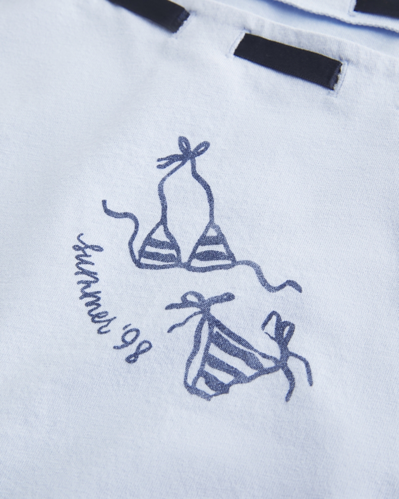 vid t-shirt med bara axlar och knytband framtill