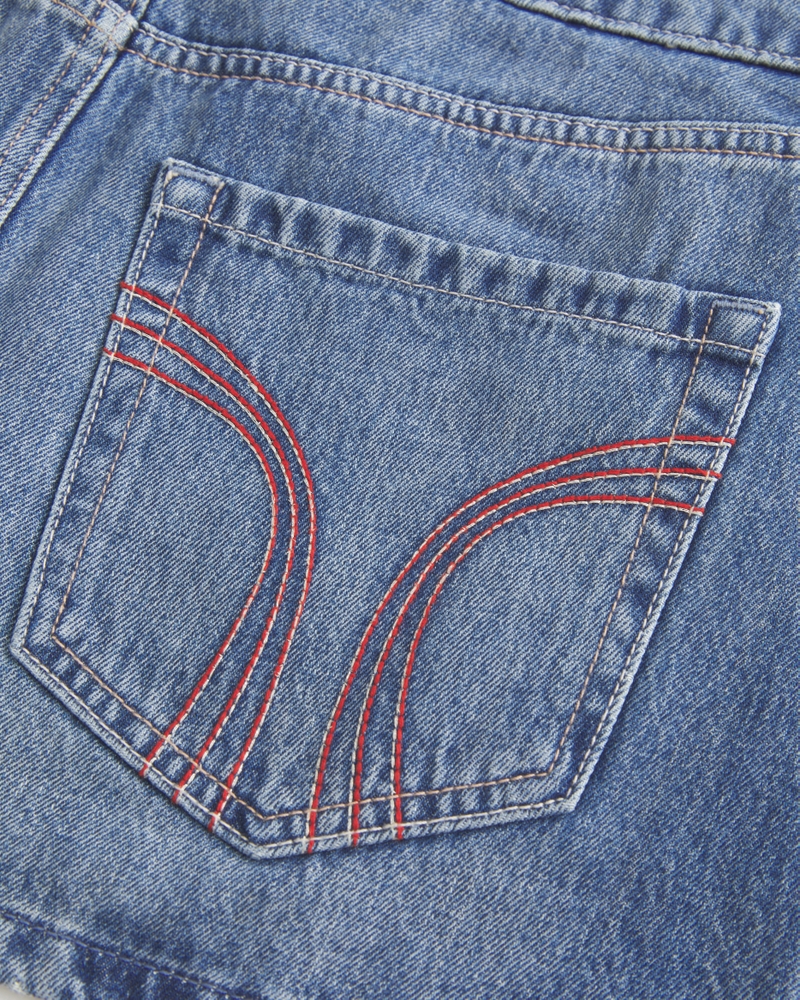 låg midja med röda sömmar i denim