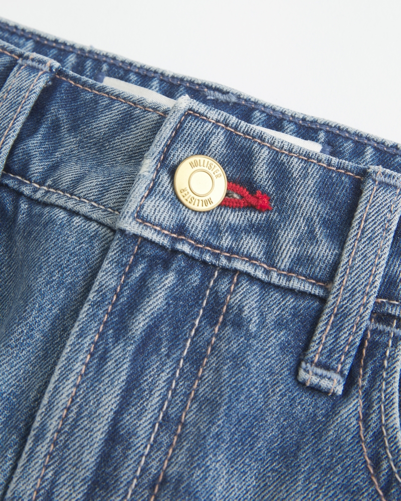 låg midja med röda sömmar i denim