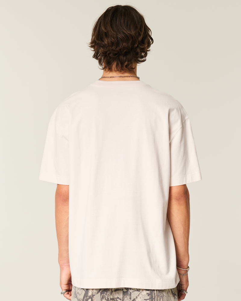 tjock fyrkantig t-shirt med rund halsringning och logotyp