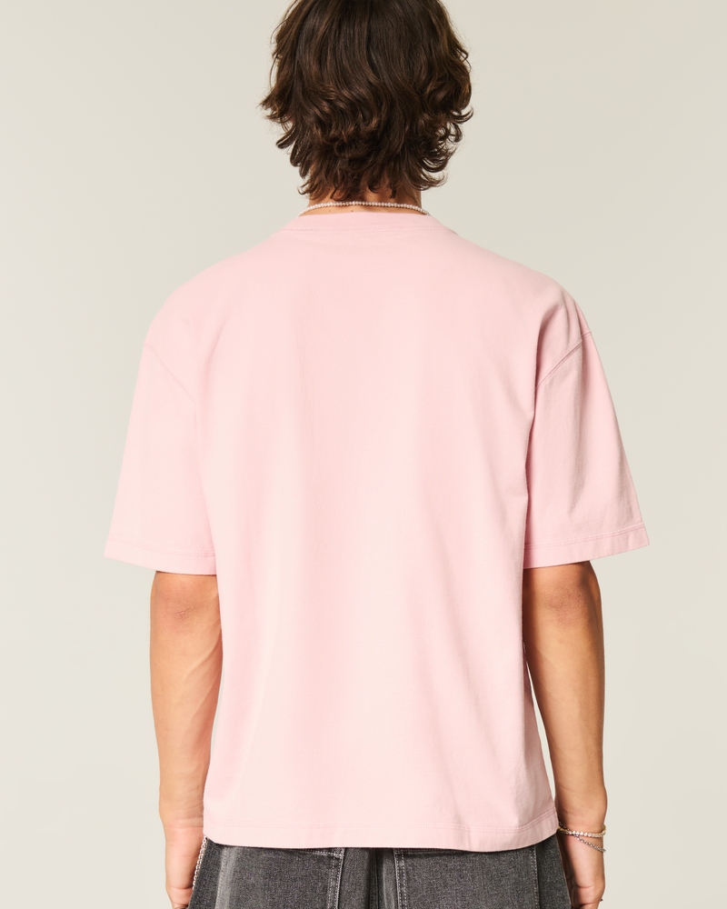 fyrkantig och tjock kort t-shirt med rund hals och kamouflagemönster