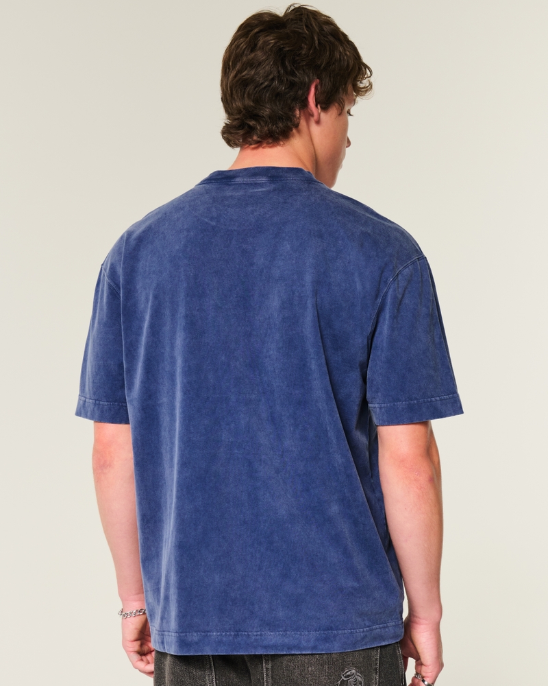 löst sittande grov t-shirt med rund halsringning och färgstänkeffekt