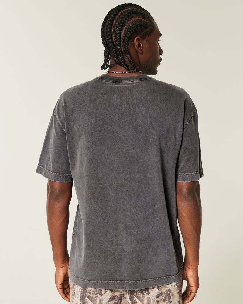 t-shirt med rund hals och kraftig tvättad bomull fyrkantig passform